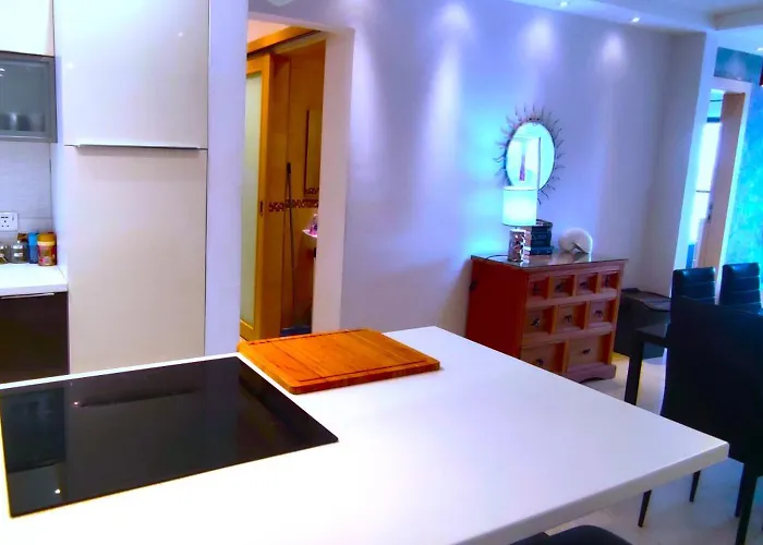 Unobstructred Seaviews, 2br, Kingbeds, Fully Acd Daire